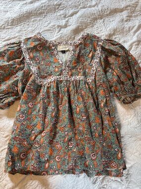 Universal Thread Floral Print Top — Cream, Green & Rust